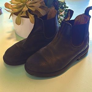 Blundstone boots classic black very good condition size 1US